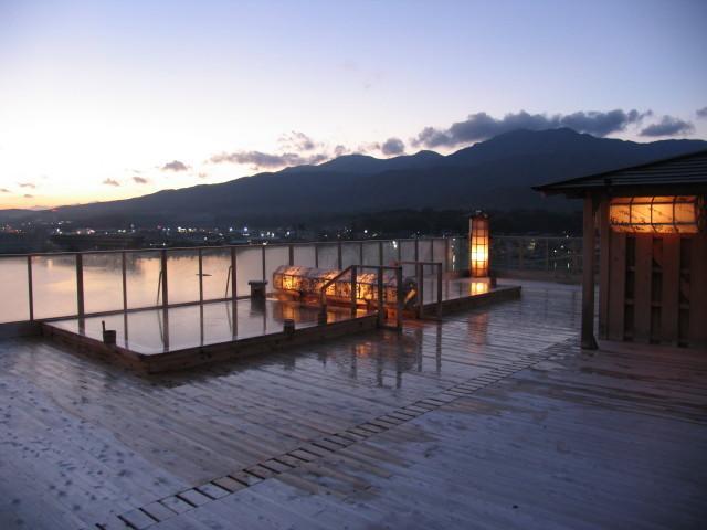 湖畔之宿吉田屋酒店 佐渡市 外观 照片
